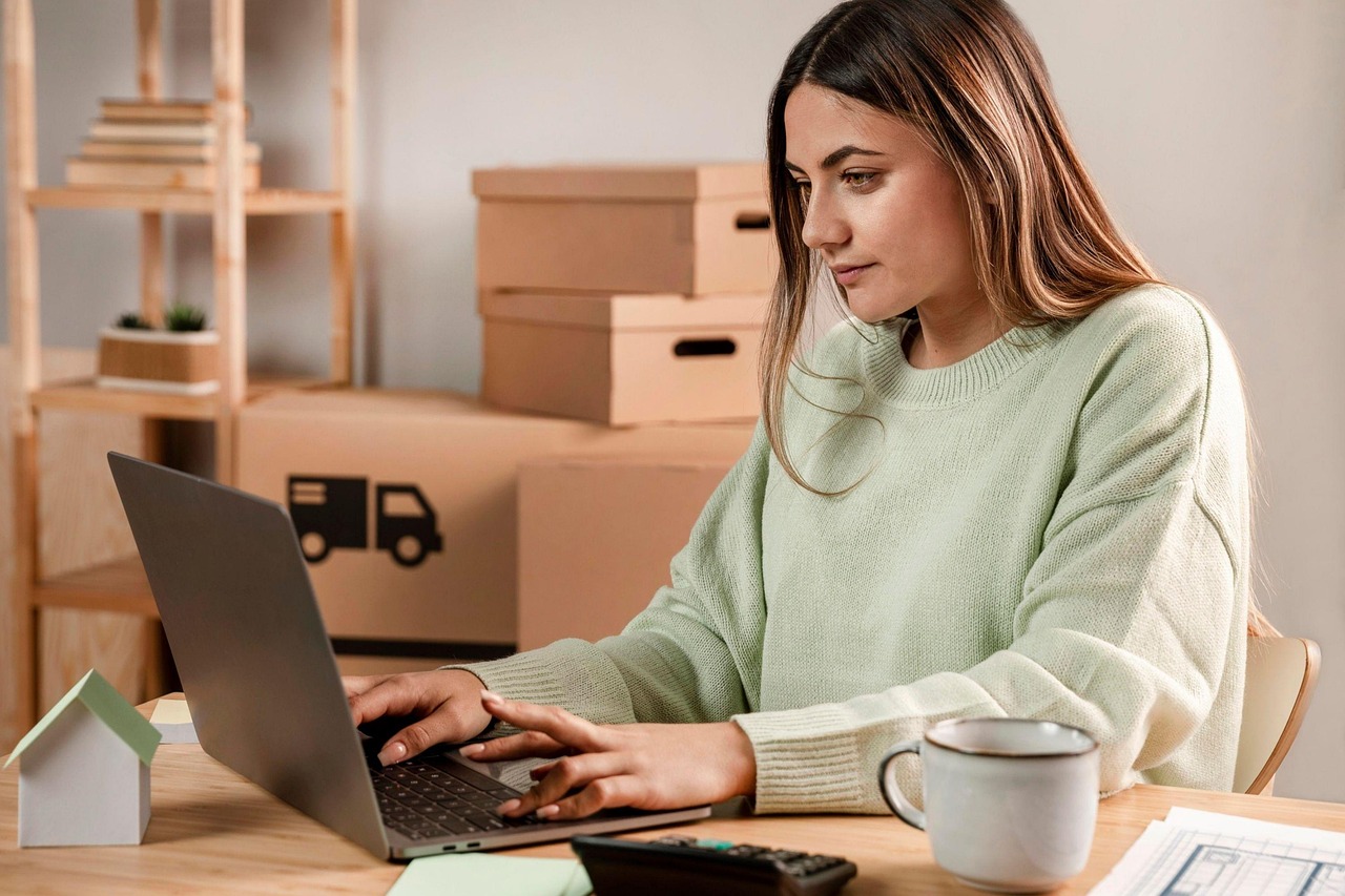 woman, ecommerce, working, laptop, dropshipping, online, business, dropshipping, dropshipping, dropshipping, dropshipping, dropshipping